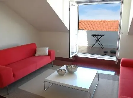 Апартаменты Portuguese Living Barroca Terrace Лиссабон